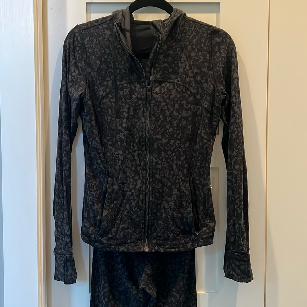 Lululemon hoodie jacket